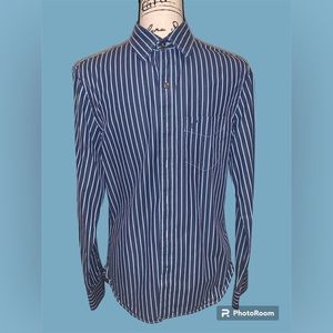 American Eagle Outfitter men’s dress shirt  1/2 denim bl w/ 1/8” teal Stripe XS